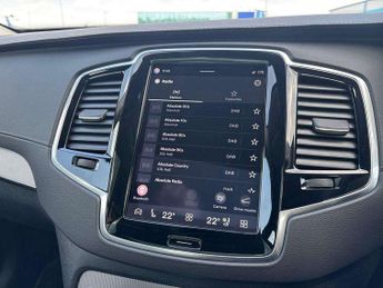 VOLVO XC90 2.0 B5P Plus Edition Dark 5Dr Awd Geartronic