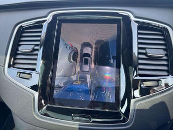 VOLVO XC90 2.0 B5P Plus Edition Dark 5Dr Awd Geartronic