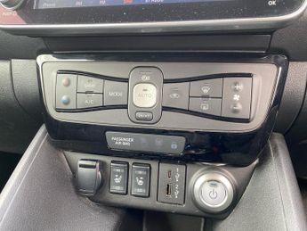 NISSAN LEAF 110Kw N-Connecta 39Kwh 5Dr Auto