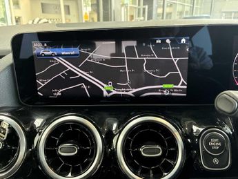 MERCEDES-BENZ GLA Gla 200 Sport Executive 5Dr Auto