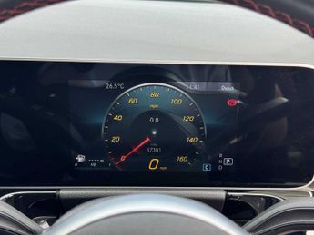 MERCEDES-BENZ GLA Gla 200 Amg Line Executive 5Dr Auto