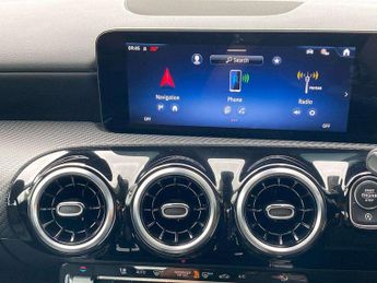 MERCEDES-BENZ CLA Cla 180 Sport Edition 4Dr Tip Auto