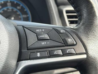 NISSAN LEAF 110Kw N-Connecta 39Kwh 5Dr Auto