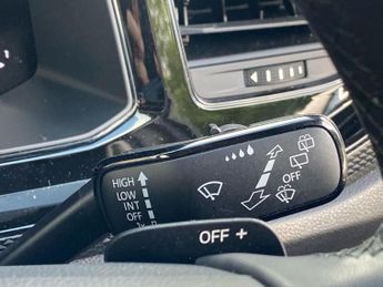 VOLKSWAGEN POLO 1.0 Tsi Life 5Dr Dsg