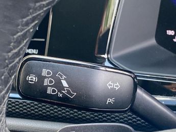 VOLKSWAGEN POLO 1.0 Tsi Life 5Dr Dsg