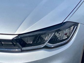 VOLKSWAGEN POLO 1.0 Tsi Life 5Dr Dsg