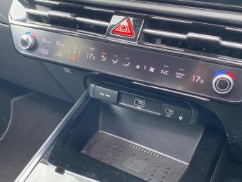 KIA NIRO 150Kw 4 65Kwh 5Dr Auto