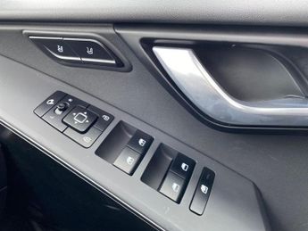 KIA NIRO 150Kw 4 65Kwh 5Dr Auto