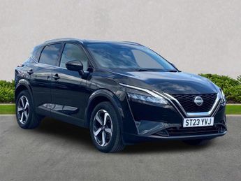 Nissan Qashqai 1.3 Dig-T Mh N-Connecta [Glass Roof] 5Dr