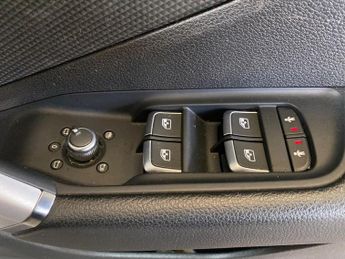 AUDI Q2 35 Tfsi S Line 5Dr S Tronic