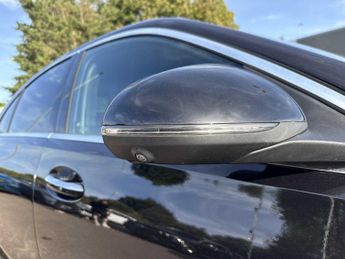 MERCEDES-BENZ C CLASS C220D Amg Line Premium 4Dr 9G-Tronic