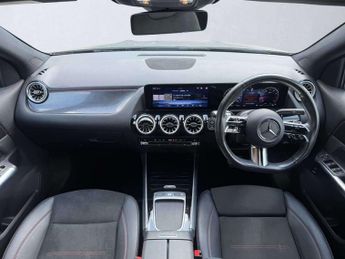 MERCEDES-BENZ GLA Gla 200 Amg Line Executive 5Dr Auto