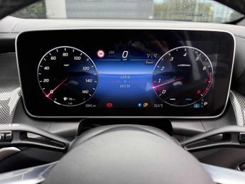 MERCEDES-BENZ GLC Glc 300 4Matic Amg Line Premium 5Dr 9G-Tronic