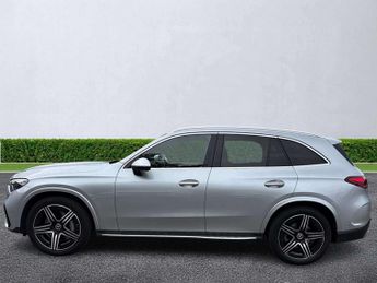 MERCEDES-BENZ GLC Glc 300 4Matic Amg Line Premium 5Dr 9G-Tronic