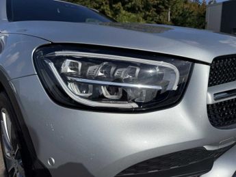 MERCEDES-BENZ GLC Glc 220D 4Matic Amg Line Premium 5Dr 9G-Tronic