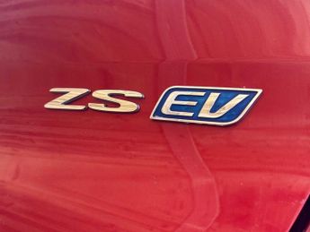 MG MOTOR UK ZS 115Kw Trophy Connect Ev Long Range73Kwh 5Dr Auto