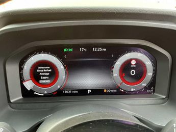 NISSAN QASHQAI 1.3 Dig-T Mh 158 Tekna 5Dr Xtronic
