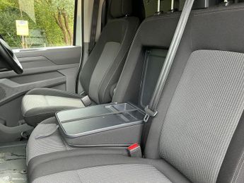 VOLKSWAGEN TRANSPORTER 2.0 Tdi T32 Commerce Pro Panel Van 5Dr Diesel Auto Fwd Lwb Euro 