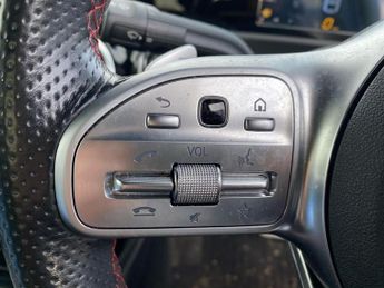 MERCEDES-BENZ A CLASS A180 Amg Line 4Dr Auto