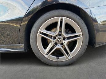 MERCEDES-BENZ A CLASS A180 Amg Line 4Dr Auto