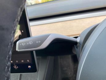 TESLA MODEL 3 Standard Range Plus Saloon 4Dr Electric Auto Rwd (241 Bhp)