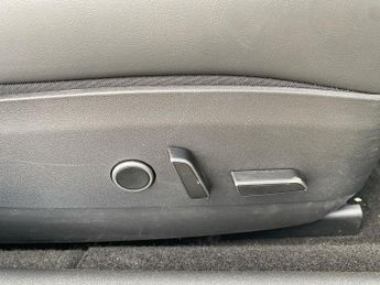TESLA MODEL 3 Standard Range Plus Saloon 4Dr Electric Auto Rwd (241 Bhp)