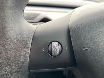 TESLA MODEL 3 (Dual Motor) Long Range Saloon 4Dr Electric Auto 4Wde (346 Ps)