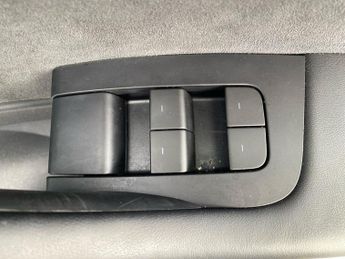 TESLA MODEL 3 Standard Range Plus Saloon 4Dr Electric Auto Rwd (241 Bhp)