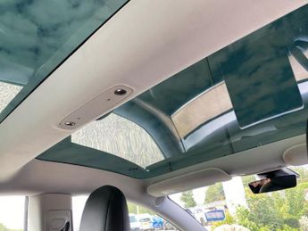 TESLA MODEL 3 Standard Range Plus Saloon 4Dr Electric Auto Rwd (241 Bhp)