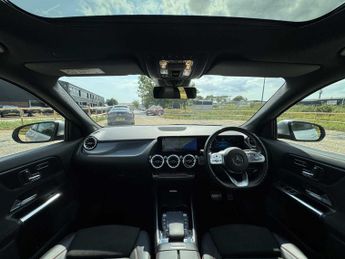 MERCEDES-BENZ GLA Gla 220D 4Matic Amg Line Premium Plus 5Dr Auto