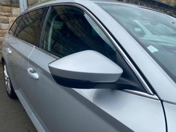 SKODA SUPERB 2.0 Tdi Se L Executive Estate 5Dr Diesel Dsg Euro 6 (S/S) (150 P