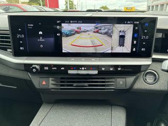 VAUXHALL GRANDLAND 1.2 Hybrid [136] Ultimate 5Dr E-Dct6 [Pan Roof]