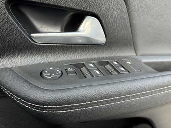 VAUXHALL MOKKA 100Kw Gs 50Kwh 5Dr Auto