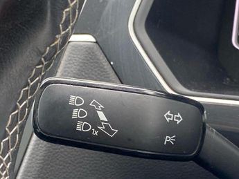 VOLKSWAGEN TIGUAN 1.5 Tsi Evo 150 R-Line Tech 5Dr Dsg