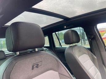 VOLKSWAGEN TIGUAN 1.5 Tsi Evo 150 R-Line Tech 5Dr Dsg