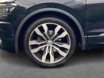 VOLKSWAGEN TIGUAN 1.5 Tsi Evo 150 R-Line Tech 5Dr Dsg