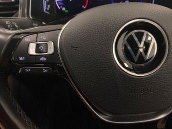 VOLKSWAGEN T-ROC 1.5 Tsi Gpf Evo Sel Suv 5Dr Petrol Dsg Euro 6 (S/S) (150 Ps)