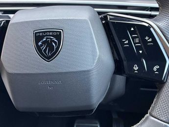 PEUGEOT 3008 1.2 Hybrid 136 Gt 5Dr E-Dsc6