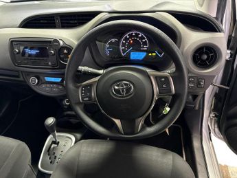 TOYOTA YARIS 1.5 Vvt-H Active Hatchback 5Dr Petrol Hybrid E-Cvt Euro 6 (S/S) 