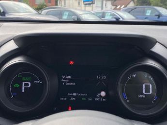 TOYOTA YARIS 1.5 Vvt-H Design Hatchback 5Dr Petrol Hybrid E-Cvt Euro 6 (S/S) 