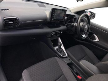 TOYOTA YARIS 1.5 Vvt-H Design Hatchback 5Dr Petrol Hybrid E-Cvt Euro 6 (S/S) 