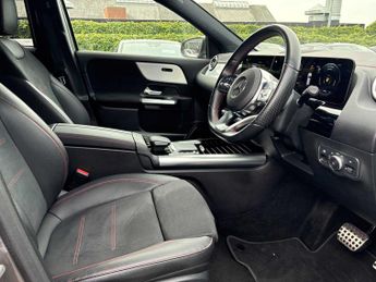 MERCEDES-BENZ EQA Eqa 350 4Matic 215Kw Amg Line 66.5Kwh 5Dr Auto