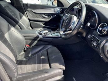 MERCEDES-BENZ C CLASS C220D Amg Line Premium Plus 4Dr 9G-Tronic