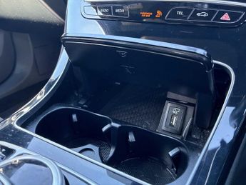 MERCEDES-BENZ C CLASS C220D Amg Line Premium Plus 4Dr 9G-Tronic