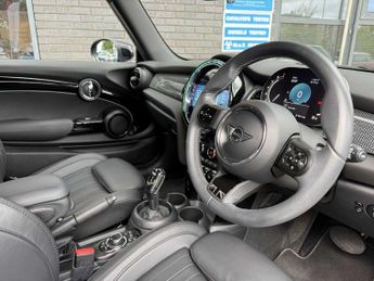 MINI HATCHBACK 1.5 Cooper Exclusive 3dr Auto