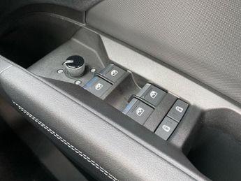 AUDI Q4 150Kw 40 82Kwh S Line 5Dr Auto [Leather/Tech Pack]