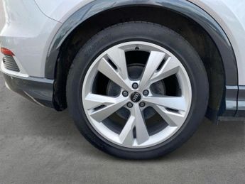 AUDI Q4 150Kw 40 82Kwh S Line 5Dr Auto [Leather/Tech Pack]