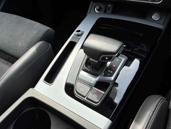 AUDI Q5 45 Tfsi Quattro S Line 5Dr S Tronic