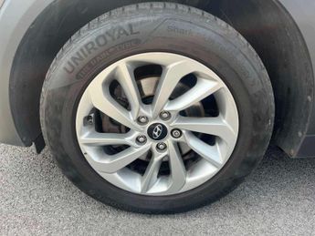 HYUNDAI TUCSON 1.7 Crdi Blue Drive Se Nav 5Dr 2Wd Dct