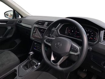 VOLKSWAGEN TIGUAN 2.0 Tdi Elegance Suv 5Dr Diesel Dsg Euro 6 (S/S) (150 Ps)